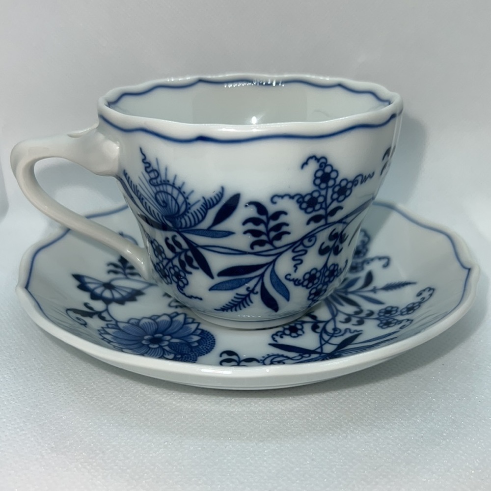 BLUE DANUBE TEACUP AND SAUCER VINTAGE RETIRED PATTERN - Picture 5 of 12